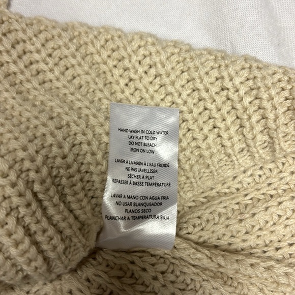 California Moonrise oversized Bell Knit Tunic Size XS - Picture 6 of 7